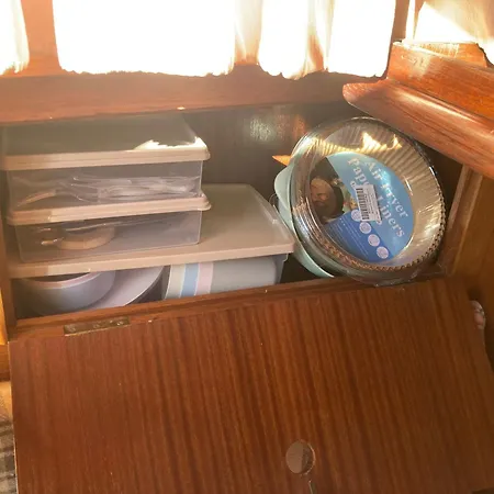 Relajate Al Sol Cerca De Botel Barcelona